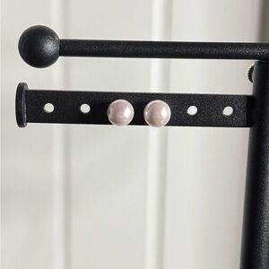 1cm White Pearl Stud Earrings EUC